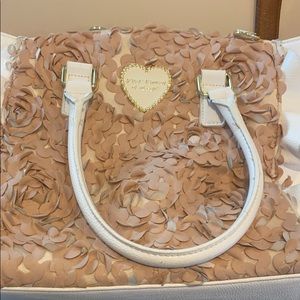 Beautiful vegan leather purse.